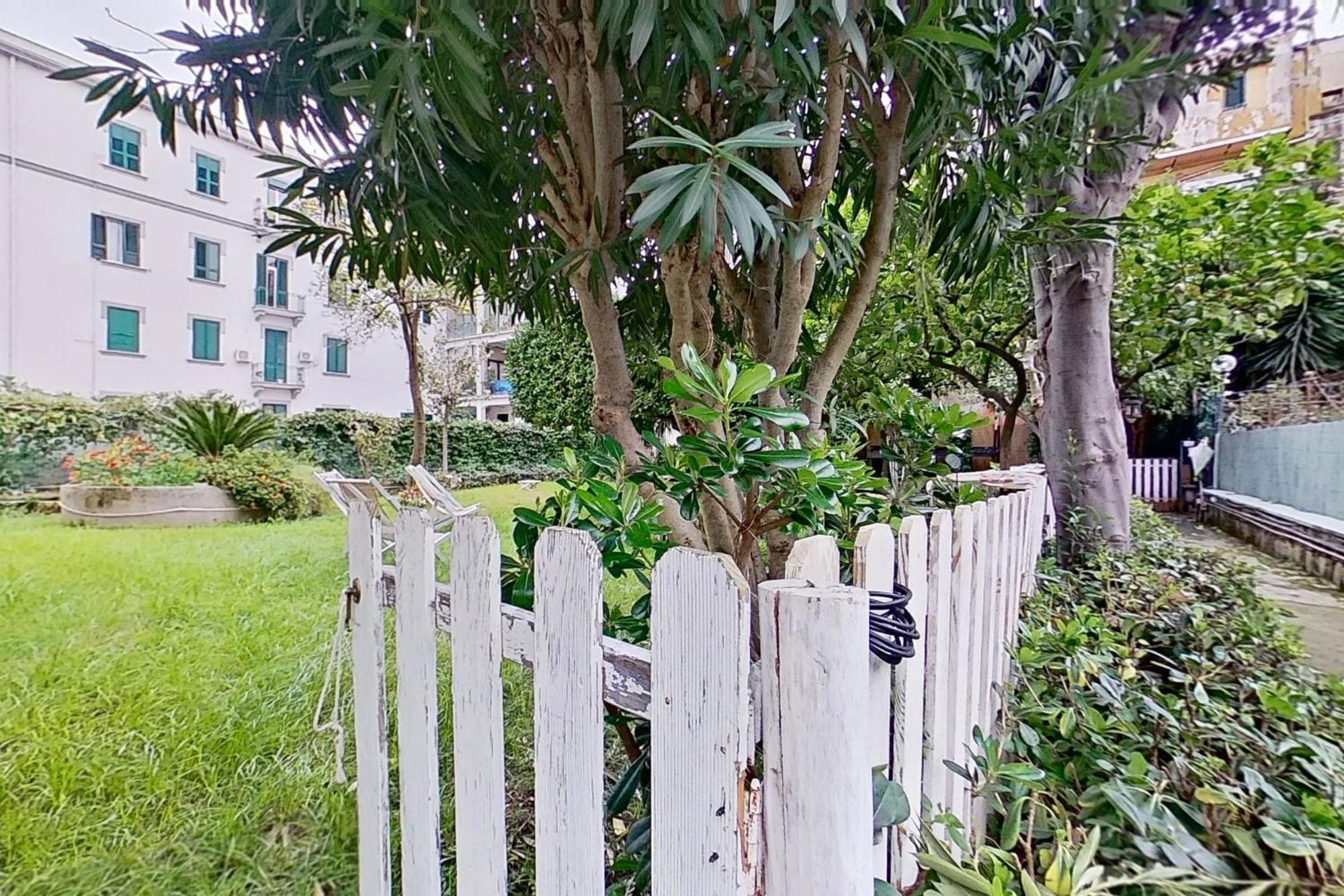Il Giardino Di Vico Neve Neapel